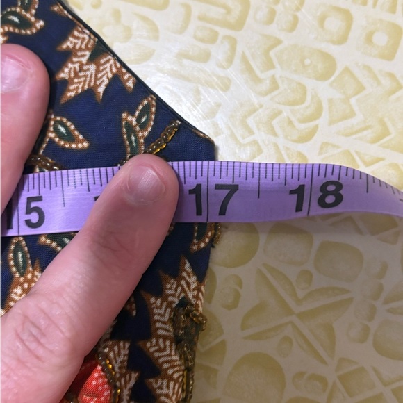 Vintage Kisha Fashion Floral BeadedTapestry Vest - Picture 8 of 9